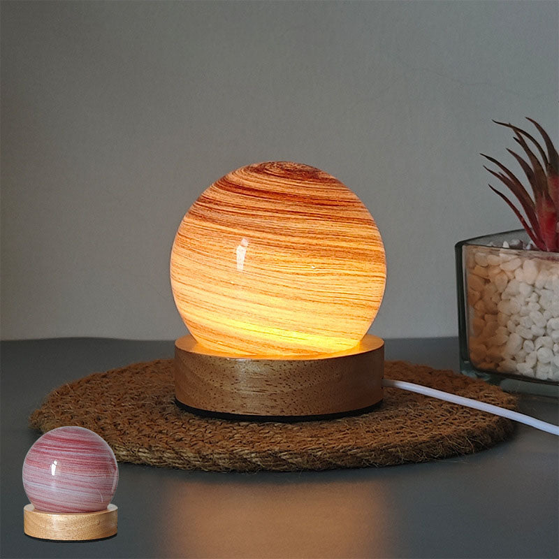 🌌 Enchanting Planet Lamp – A Universe of Colors and Dreams